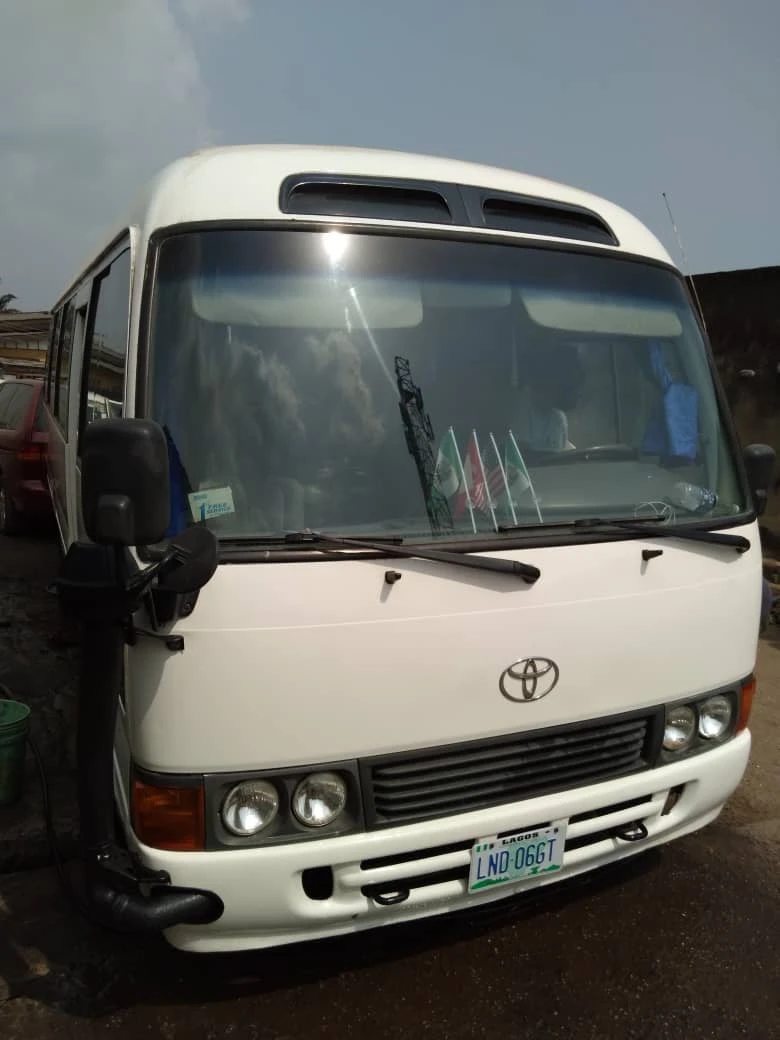 Toyota Coaster 2014