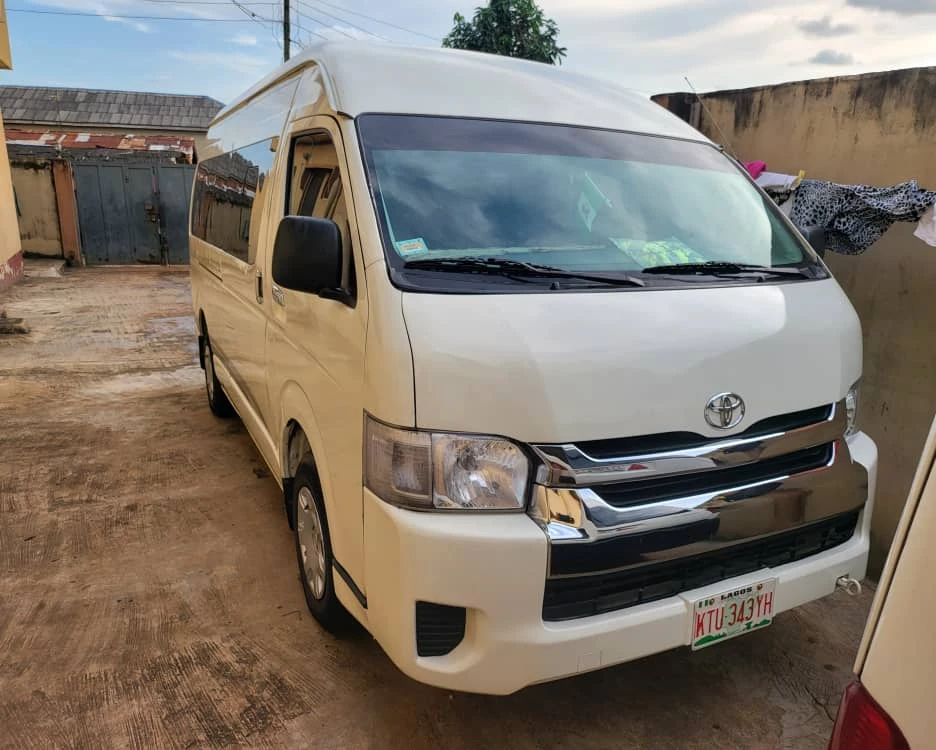 Toyota Hiace 2014